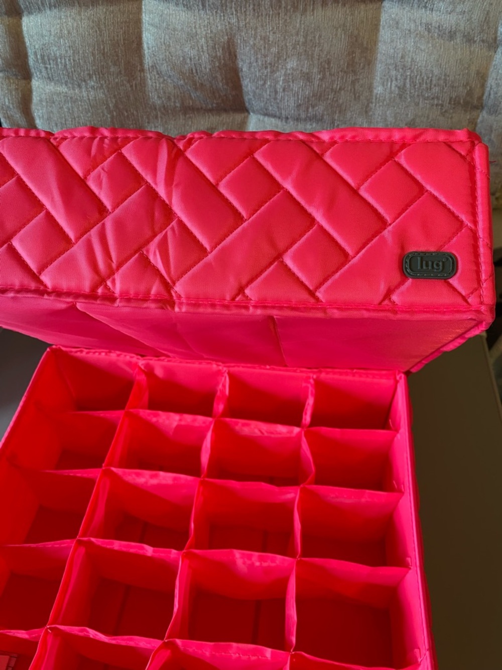 lug Quilted Bright Pink Organizer